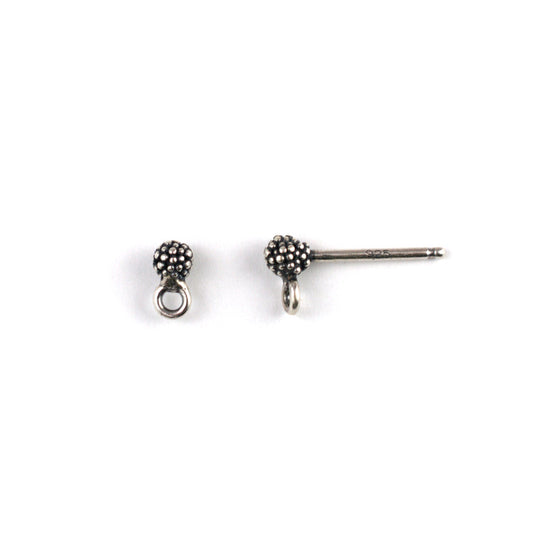 B126b Silver Post Earring