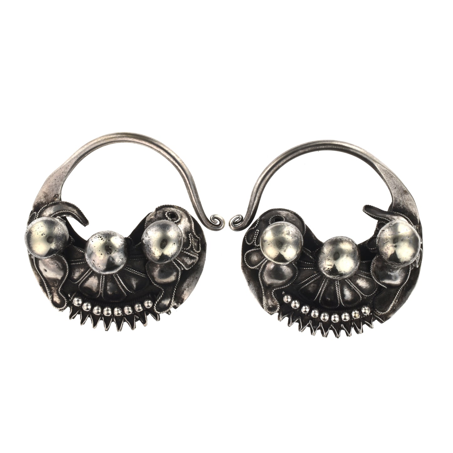 ADR604 Miao Earring Set