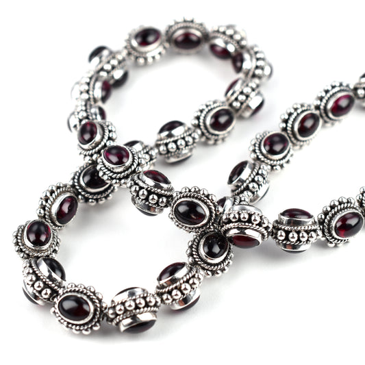 IB49 Silver Bead with Garnet