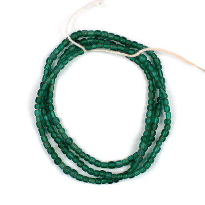 RG1902 Emerald Green Glass Bead